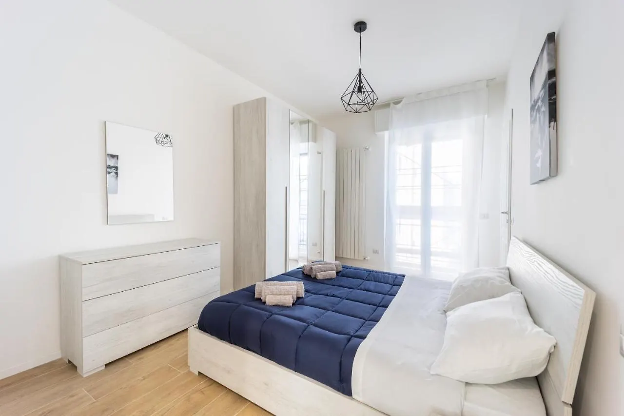 Melissa•Sweethome Sansiro, Milano! 0*, Milano Italia